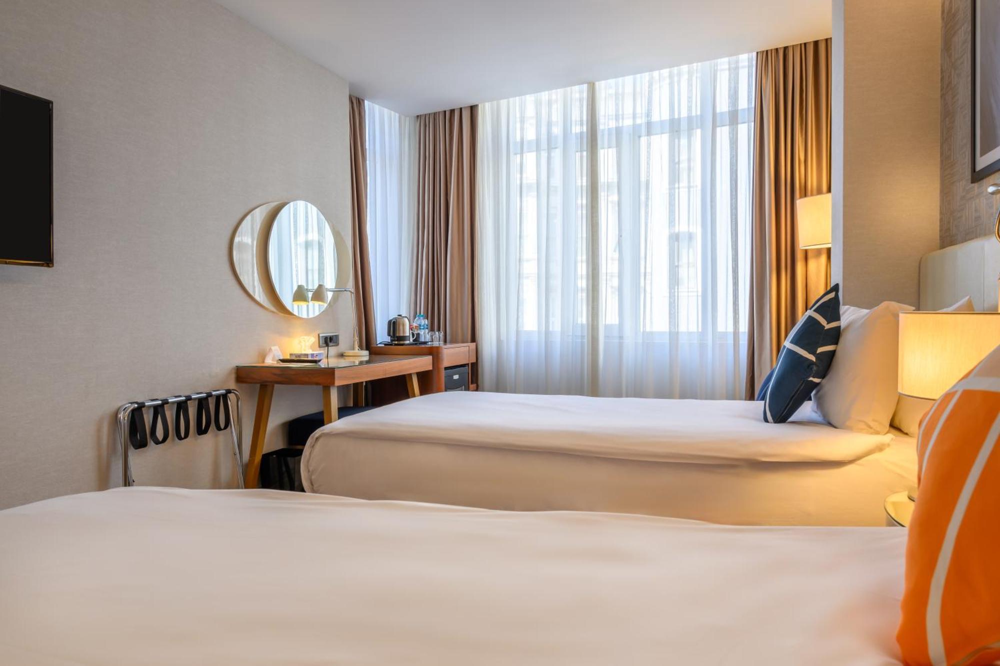 Four Points Flex By Sheraton Istanbul Taksim Square Ngoại thất bức ảnh
