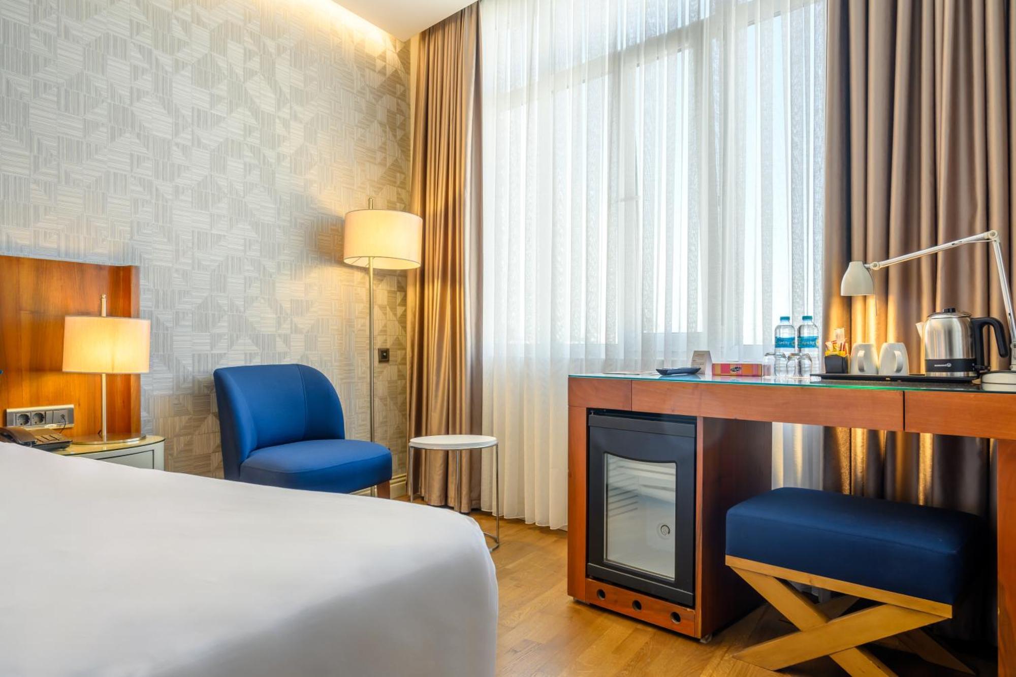 Four Points Flex By Sheraton Istanbul Taksim Square Ngoại thất bức ảnh