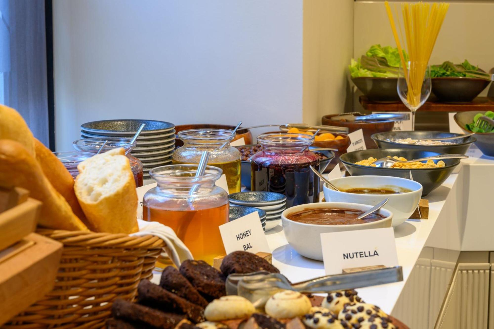 Four Points Flex By Sheraton Istanbul Taksim Square Ngoại thất bức ảnh