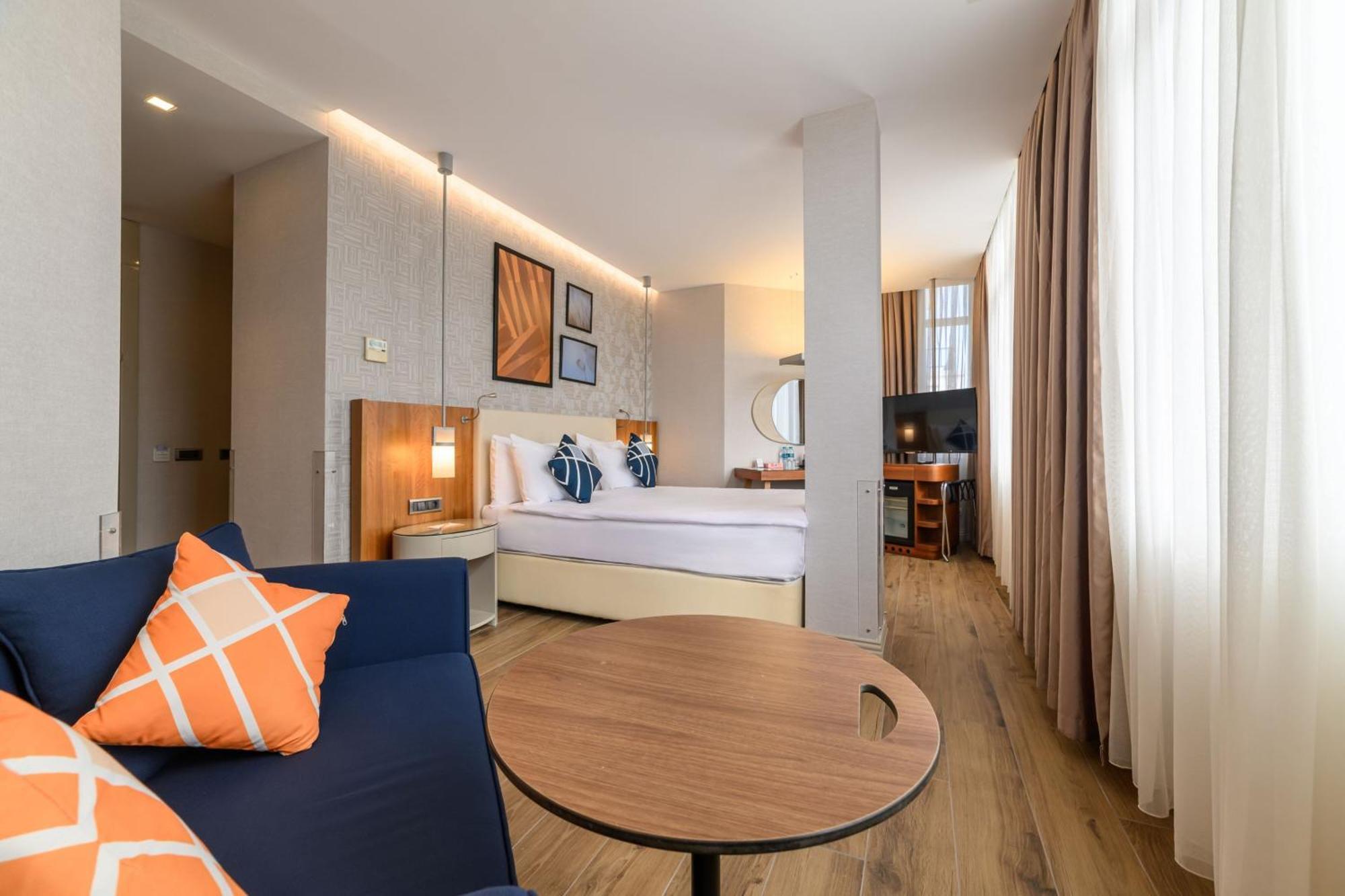 Four Points Flex By Sheraton Istanbul Taksim Square Ngoại thất bức ảnh