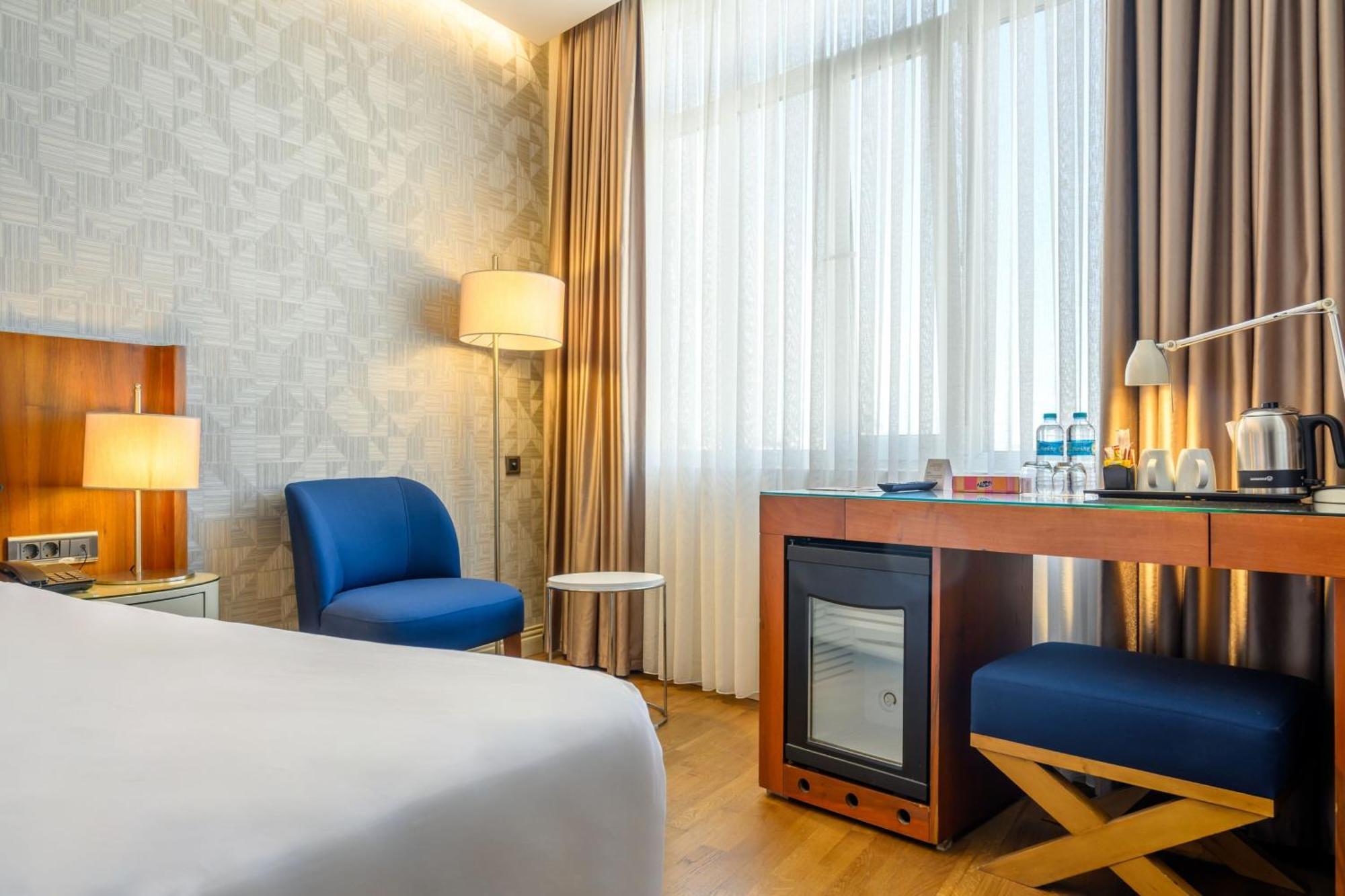Four Points Flex By Sheraton Istanbul Taksim Square Ngoại thất bức ảnh